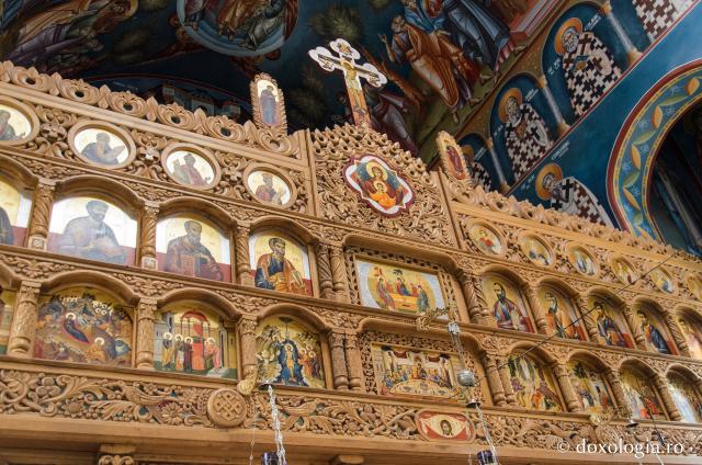 Mănăstirea Caraiman - unul dintre cele mai tinere locașuri monahale din Arhiepiscopia Bucureștilor (galerie FOTO)