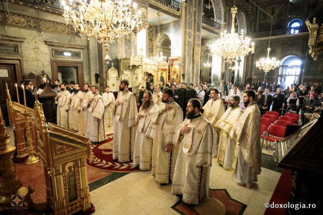 Sfânta Liturghie arhierească în cadrul Festivalului de Muzică Bizantină de la Iași (Galerie FOTO)