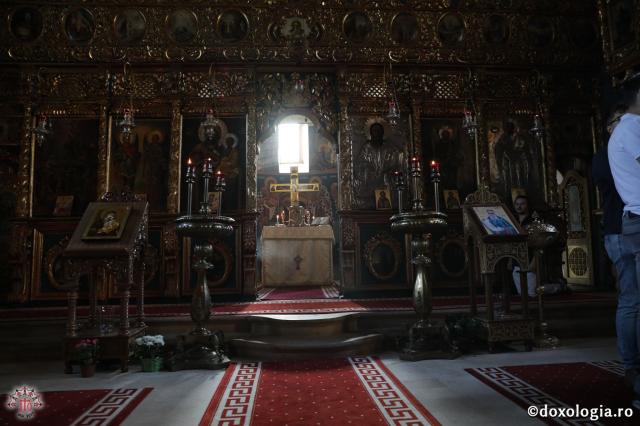 Voluntarii ITO 2017 la Sfânta Liturghie (galerie FOTO)