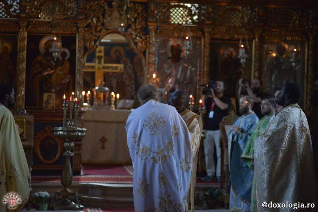 Voluntarii ITO 2017 la Sfânta Liturghie (galerie FOTO)