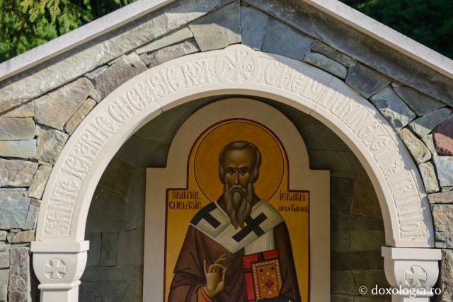 (Foto) Popas la troiţa Sfântului Ghelasie de la Mănăstirea Râmeţ