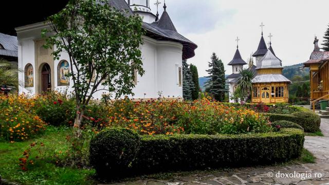 (Foto) Toamna la Mănăstirea Sihăstria