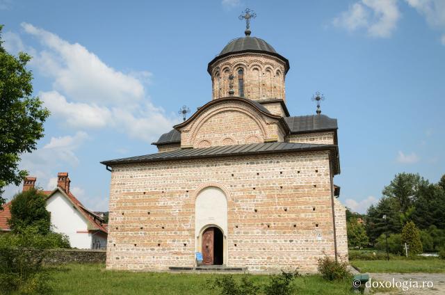 Cea mai veche ctitorie voievodală din Țara Românească – Biserica Domnească din Curtea de Argeș / Foto: Ioana Zlotea Biserica Domnească din Curtea de Argeș