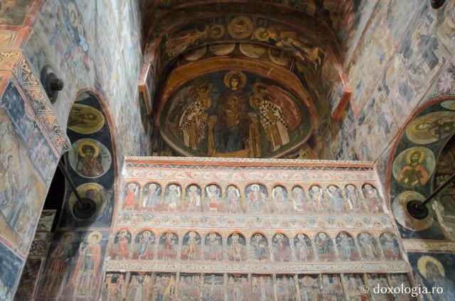 Cea mai veche ctitorie voievodală din Țara Românească – Biserica Domnească din Curtea de Argeș / Foto: Ioana Zlotea Biserica Domnească din Curtea de Argeș