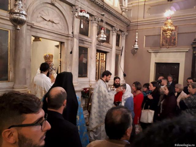 Procesiune cu moaștele Sfântului Ierarh Spiridon în Insula Corfu - 5 noiembrie 2017 (Galerie FOTO)