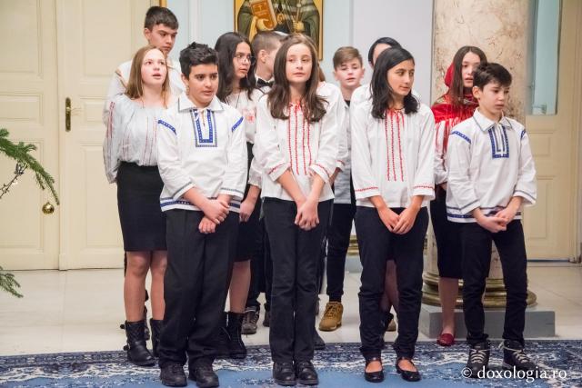 Colindători la Reședința Mitropolitană 2017 – Şcoala Dochia
