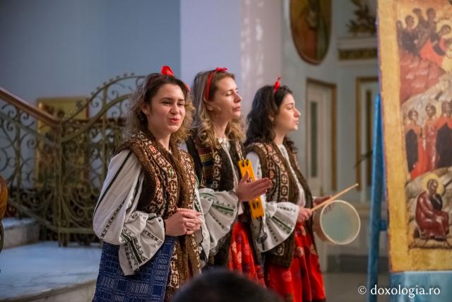 Colindători la Reședința Mitropolitană 2017 – Trio „Voces” din Iași