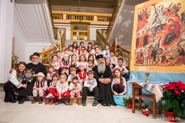 Colindători la Reședința Mitropolitană 2017 – Parohia „Sfântul Nectarie” Iaşi