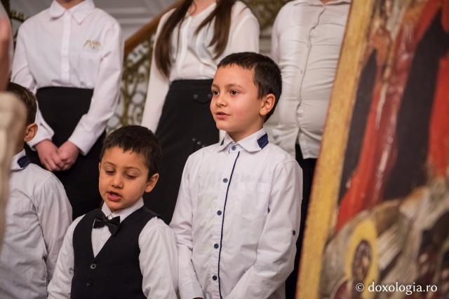 Colindători la Reședința Mitropolitană 2017 – Corul „Sfinţii Arhangheli Mihail şi Gavriil“