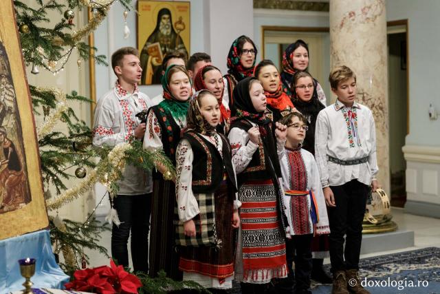 Colindători la Reședința Mitropolitană 2017 – Parohia „Sfântul Vasile” Hârlău