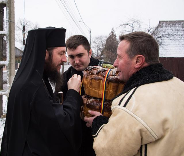 (Foto) Slujire arhierească la Vicovu de Sus