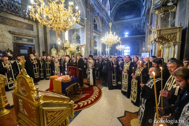 (Foto) Cuminecare și comemorare la 100 de ani de la Unirea Basarabiei cu România