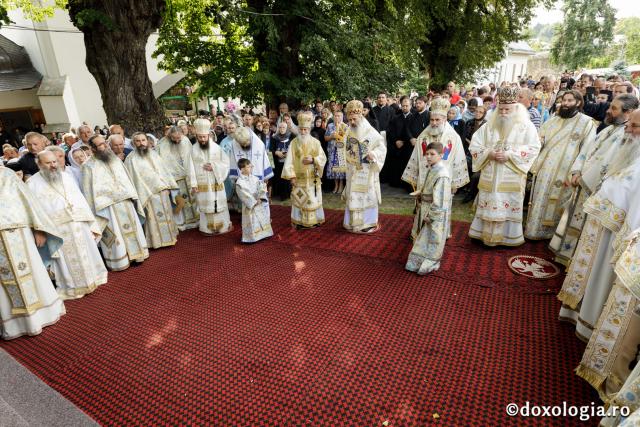 (Foto) Prima prăznuire a Sfântului Gheorghe Pelerinul la Mănăstirea Văratec