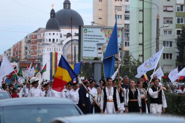 (Foto) ITO 2018: Conferința „Unitate. Credință. Neam. De 100 de ori România” și Procesiunea Unității