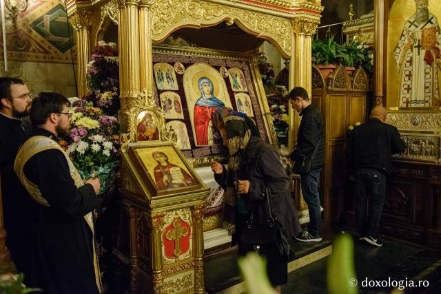 (Foto) Priveghere în cinstea Sfântului Gheorghe, ocrotitorul Mitropoliei Moldovei și Bucovinei