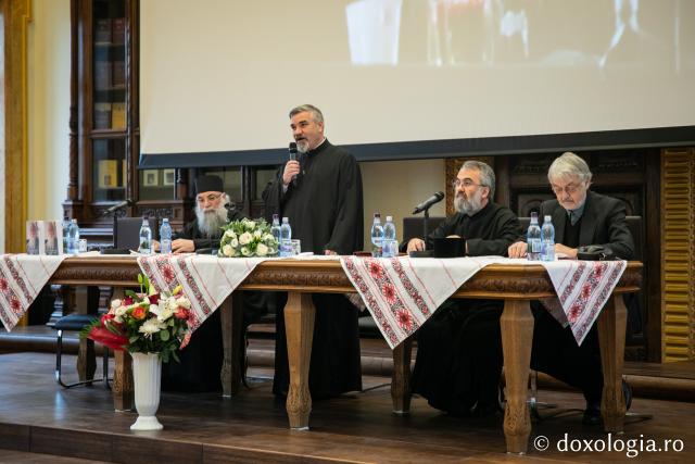 (Foto) Colocviul „Întâlnirea cu Duhovnicul”: Părintele Sofian Boghiu
