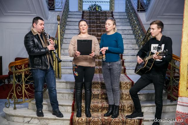 Colindători la Reședința Mitropolitană 2018 – Grupul vocal-instrumental (Marius Helciu)