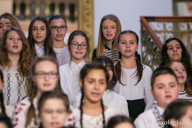 Colindători la Reședința Mitropolitană 2018 – Şcoala Gimnazială „Dimitrie A. Sturdza” Iaşi