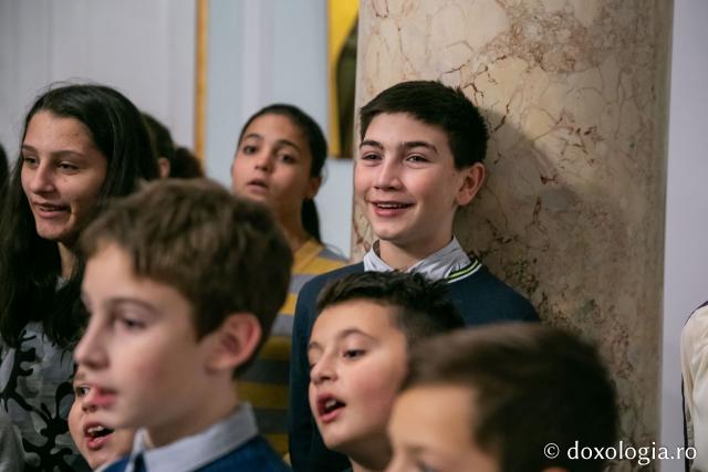 Colindători la Reședința Mitropolitană 2018 – Centrul de zi pentru copii „Sfânta Marina” Iași