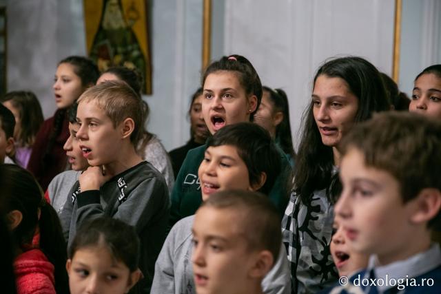 Colindători la Reședința Mitropolitană 2018 – Centrul de zi pentru copii „Sfânta Marina” Iași