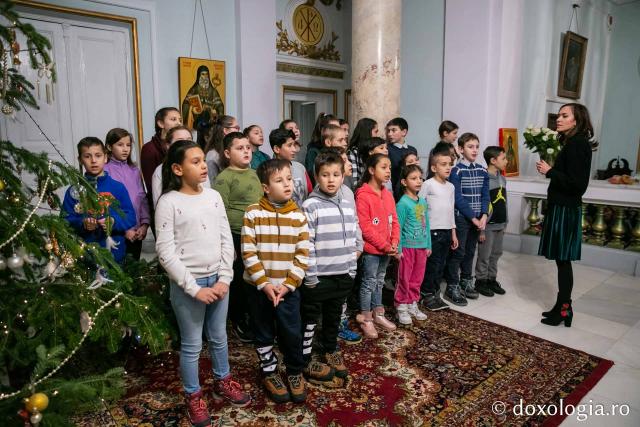 Colindători la Reședința Mitropolitană 2018 – Centrul de zi pentru copii „Sfânta Marina” Iași