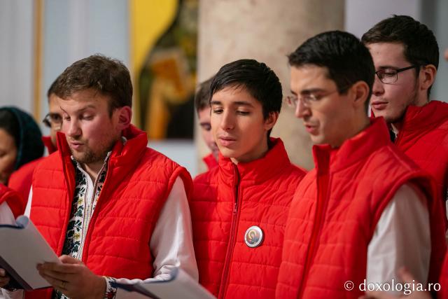 Colindători la Reședința Mitropolitană 2018 – Voluntarii Sfintei Parascheva