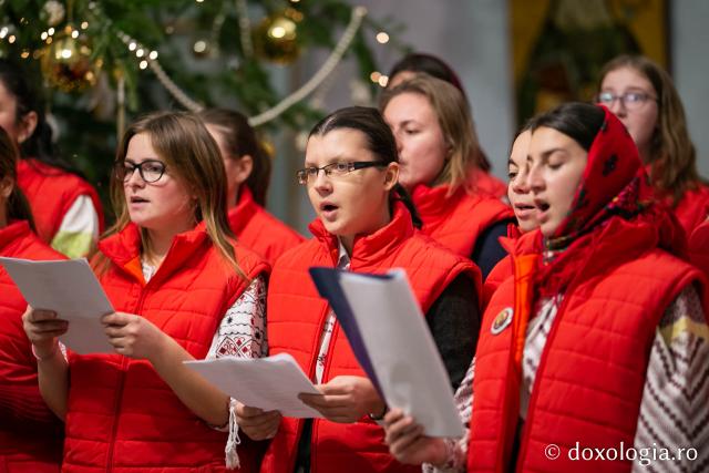 Colindători la Reședința Mitropolitană 2018 – Voluntarii Sfintei Parascheva