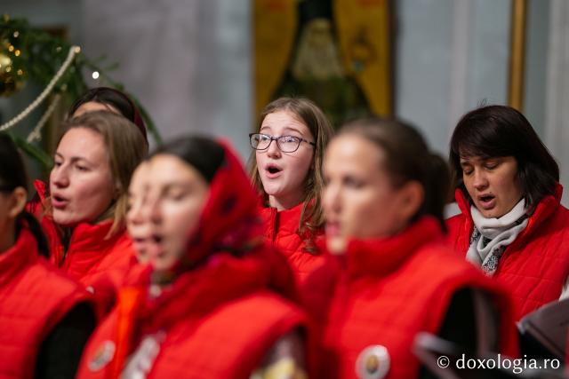 Colindători la Reședința Mitropolitană 2018 – Voluntarii Sfintei Parascheva