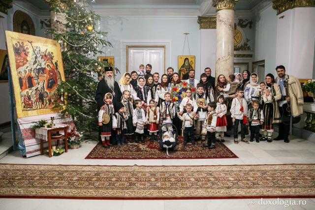 Colindători la Reședința Mitropolitană 2018 – Corul diaconilor și cântăreților de la Catedrala Mitropolitană din Iași