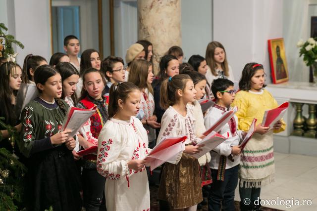 Colindători la Reședința Mitropolitană 2018 – Școala Costuleni Iași