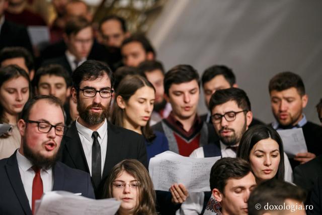 Colindători la Reședința Mitropolitană 2018 – Studenții de la Facultatea de Teologie din Iași, anul IV