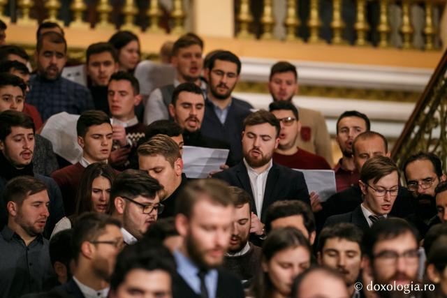 Colindători la Reședința Mitropolitană 2018 – Studenții de la Facultatea de Teologie din Iași, anul IV