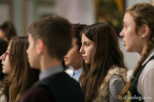 Colindători la Reședința Mitropolitană 2018 – Şcoala „Elena Cuza” din Iași
