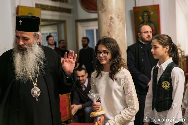 Colindători la Reședința Mitropolitană 2018 – Şcoala „Elena Cuza” din Iași