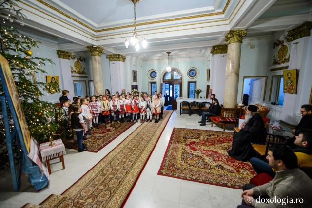 Colindători la Reședința Mitropolitană 2018 – Școala Tomești (Prof. Elena Niculiță)