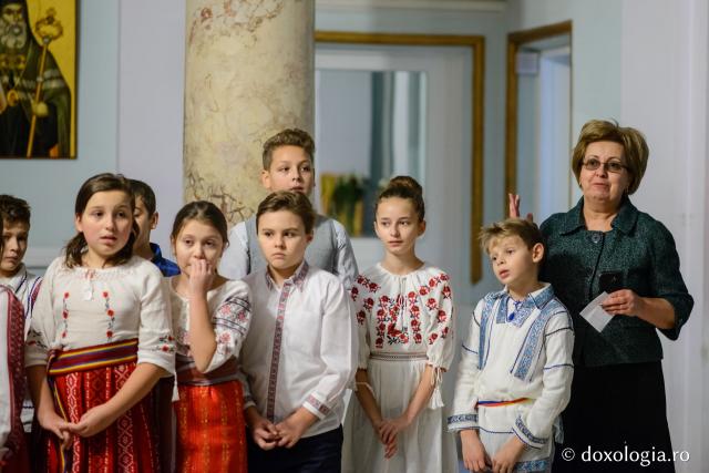 Colindători la Reședința Mitropolitană 2018 – Școala Tomești (Înv. Maria Tofan)