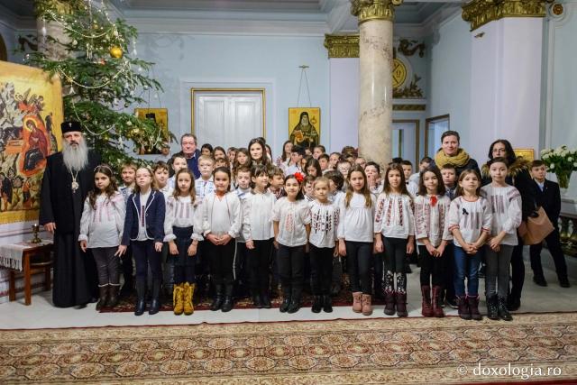 Colindători la Reședința Mitropolitană 2018 – Şcoala „George Călinescu” Iași (Înv. Diana Hadâmbu)