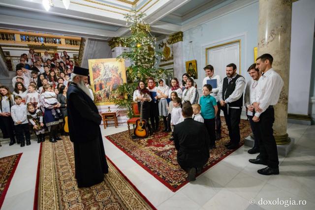 Colindători la Reședința Mitropolitană 2018 – PRO VITA Iași