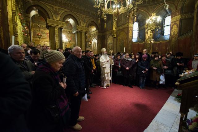 (Foto) Mitropolitul Moldovei, prezent la hramul Mănăstirii „Sfinţii Trei Ierarhi” din Iași