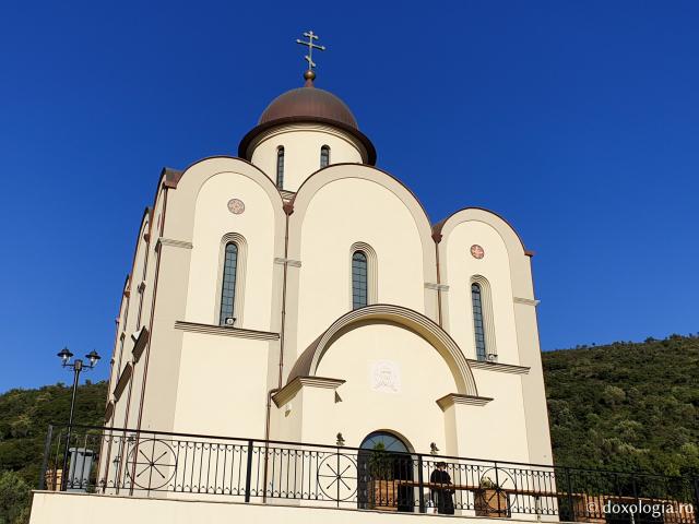 Mănăstirea Sfântul Ierarh Luca Doctorul din Nafplio, Grecia