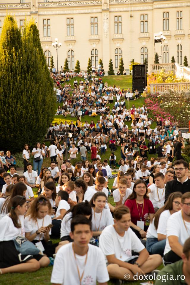 (Foto) Conferința „Tânărul în Cetate”, desfășurată în cadrul Întâlnirii Tinerilor Ortodocși din Moldova – Iași, 24.08.2019