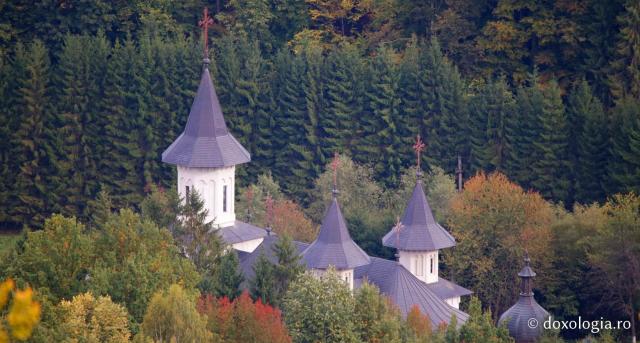(Foto) Mănăstirea Sihăstria – perlă a monahismului românesc