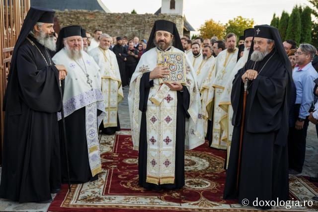 (Foto) Sfințirea așezământului social-filantropic „Sfântul Ierarh Iosif cel Milostiv” al Mănăstirii Hadâmbu