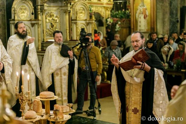 (Foto) Priveghere în cinstea Sfântului Gheorghe, ocrotitorul Mitropoliei Moldovei și Bucovinei – 2019