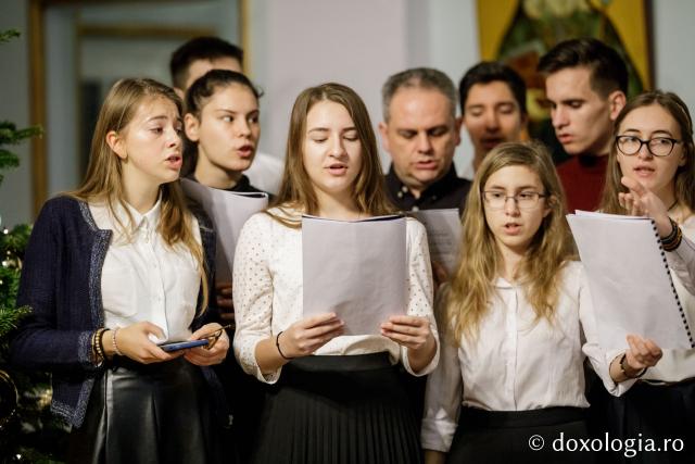 Corul „Ecclesia” Iași – Colindători la Reședința Mitropolitană 2019