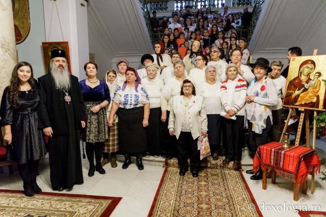 Centrul de bătrâni „Sfântul Iosif cel Milostiv” – Colindători la Reședința Mitropolitană 2019
