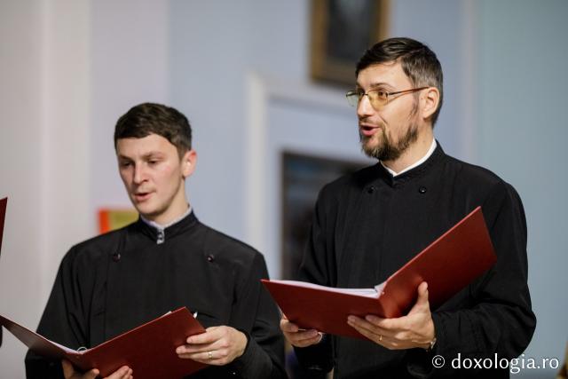 Corul „Mitropolit Visarion Puiu” al Episcopiei de Bălți – Colindători la Reședința Mitropolitană 2019