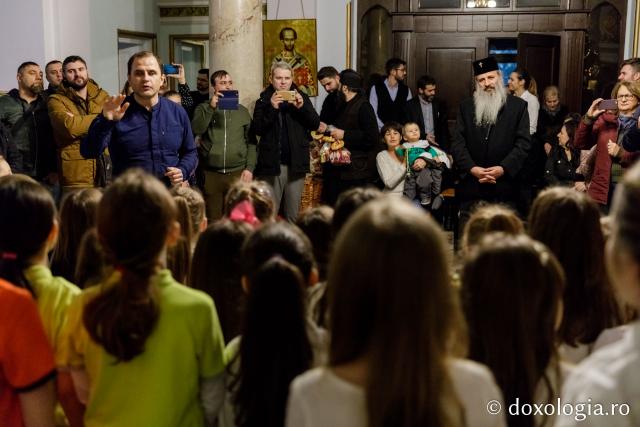 Școala „George Călinescu” din Iași – Colindători la Reședința Mitropolitană 2019