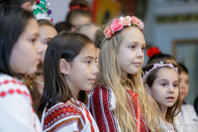 Şcoala „D.D. Pătrăşcanu” din Tomeşti – Colindători la Reședința Mitropolitană 2019