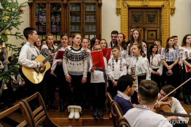 Filialele ATOR din Moldova și Prietenii Sfinţilor Trei Ierarhi – Colindători la Reședința Mitropolitană 2019